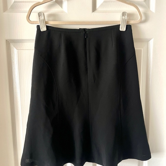 Ann Taylor Petites Classic Black Skirt with Zip 4P/Small - Picture 2 of 4